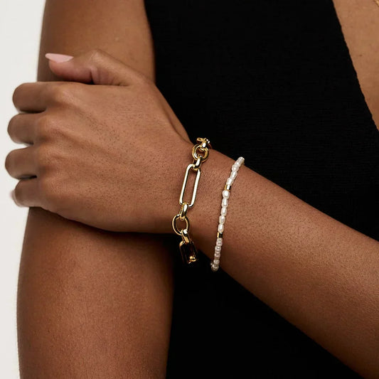 Pulsera con Barra en T de Eslabones | Oro