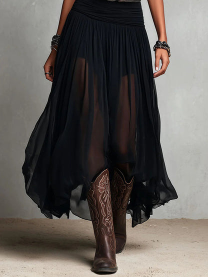 Top negro sin mangas con falda maxi