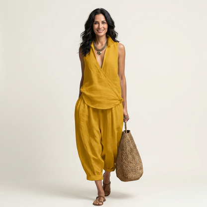 Twiila | Top cruzado y pantalones anchos